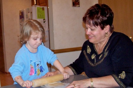 regan making cookies