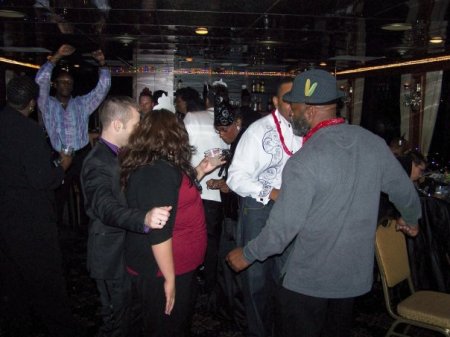 Yolanda Davis' album, New Year Eve Party on the Yacht in Leauge City