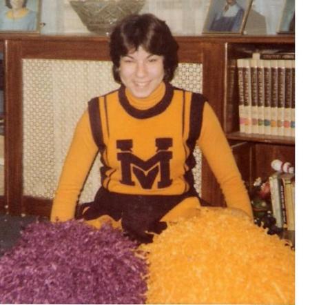 Lisa Cheerleader