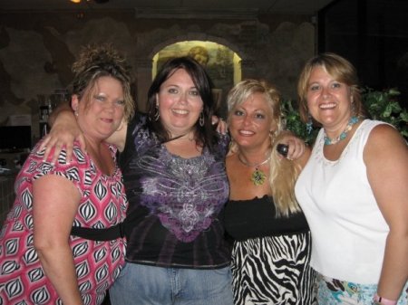 Anjie,Robin,me,& tami rodi