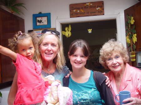 Sister Jane, Mom, and granddaughters