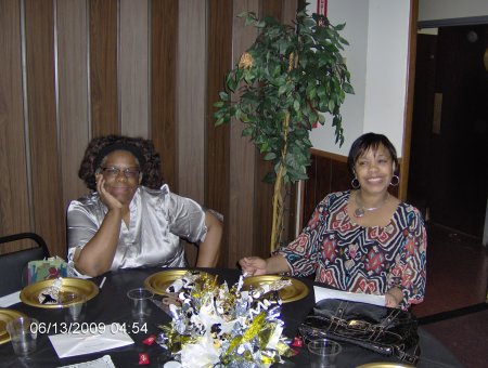 Linda with sister, Janice Craig