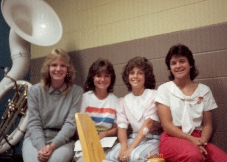 Sheri, Leslie, Vicki Vales & Vicki Dumois PVMS