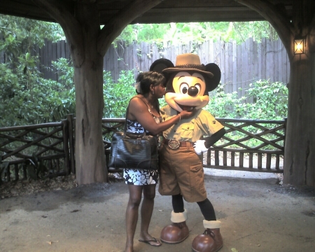 Ves Kissing Mickey Mouse