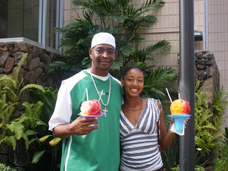 Carl and Malia with snowcones in Hawaii