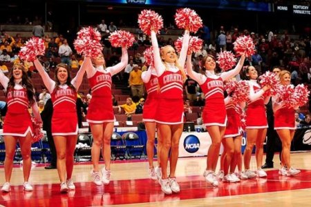 Cornell cheerleaders