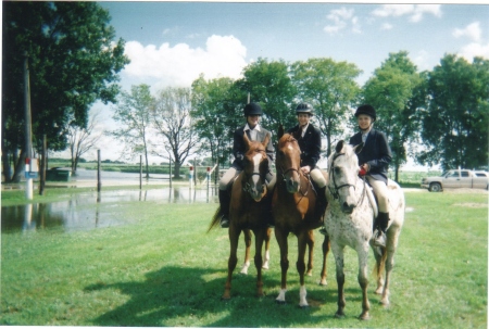 Rebecca, Julie & Alyssa 4H fair 2009