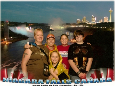 Family at Niagara Falls Sep 2008