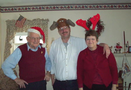 Dad, Michael & Sue - Christmas 2008