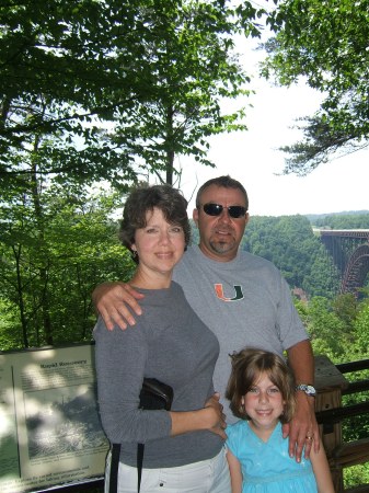 Kevin, Leslie, and Emma in WV May 2009