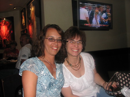 Jen (Miller) Busch & I in Vegas - May '08
