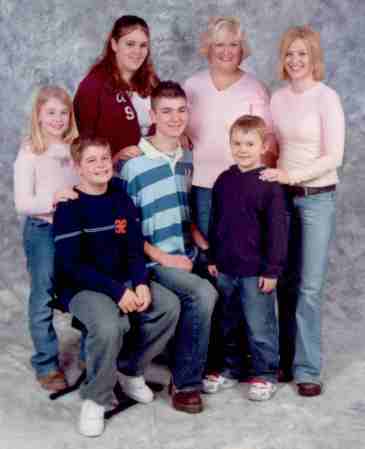 Christi and her 6 kids....