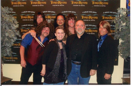 Aging Folks meeting aging Rock Stars