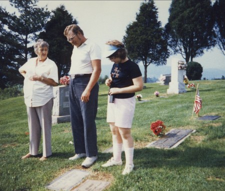 Aunt Clara, Eric and his daughter Shezann