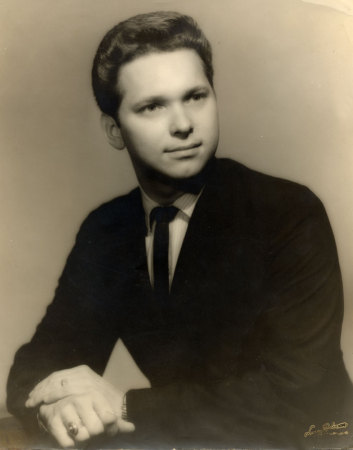 Bob Cummins Senior Photo