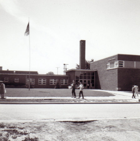 Lindsay Elementary School Logo Photo Album