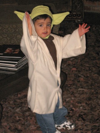 Yoda (Connor Gutierrez) H'ween '09