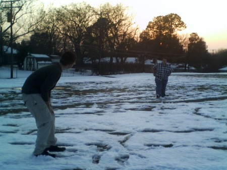 First snowball fight in Texas