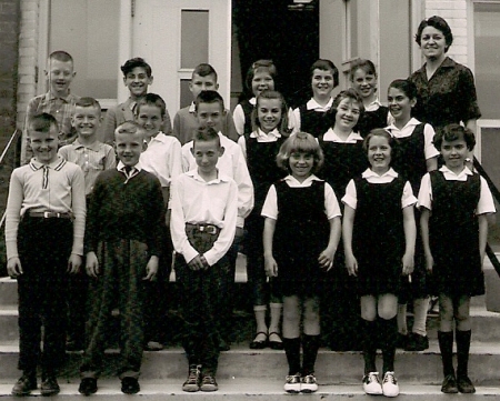 Cedar Street School/ grade 4 Miss Henderson