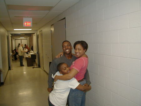 July 2007 Family Hug after Bodybuilding Show