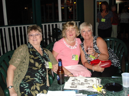 Sharon Hardway, Dee Phillips, Debbie Smith