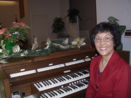 Linda with organ