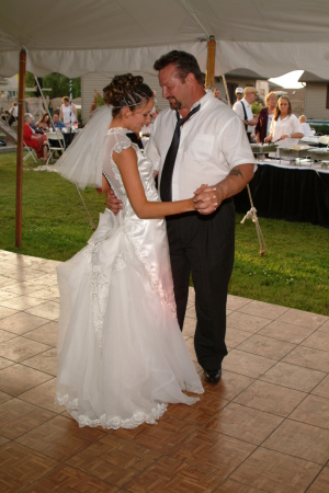 Brittany on wedding day with Dad