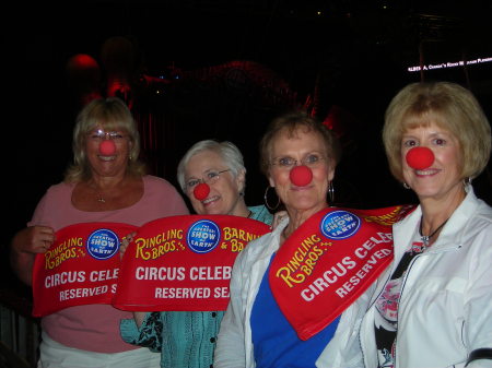 Barb/Sammie/Carolynn/me Circus '08