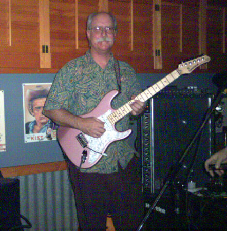 rich playing at the highway cafe , sedona , az