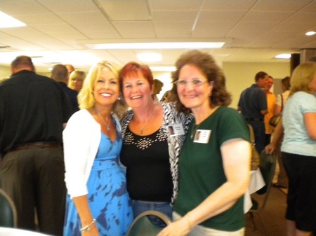 Suzanne Rodgers, Mary Johnson, Betty Putman