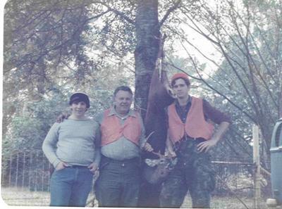 Danny Rolling with dad and brother