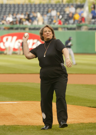 Ruth throwing