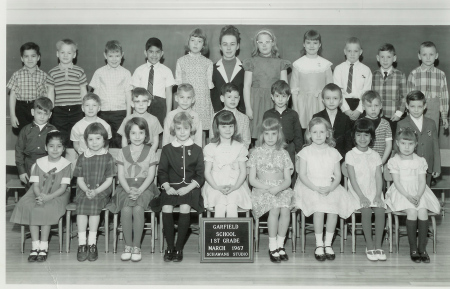Garfield School Class Picture 1st Grade 1967