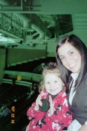 melissa and brandolyn hockey game