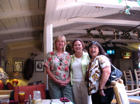 Jeanne, Barb & Lisa ~ Santa Cruz July '06