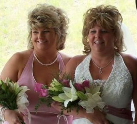 Me & my sis at her wedding