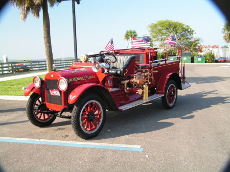1925 REO Speedwagon Fire Truck