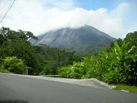 VALCANO IN COSTA RICA-HOT SPRINGS