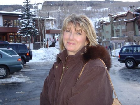 Leslie in Vail - Dec 2006