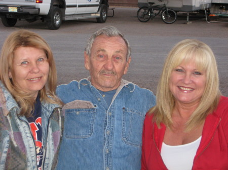 Kathy (Hale) Gill, Terri Hale, and Daddy Hale