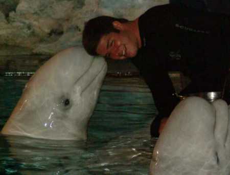 Gettin some lovin from a Beluga Whale.