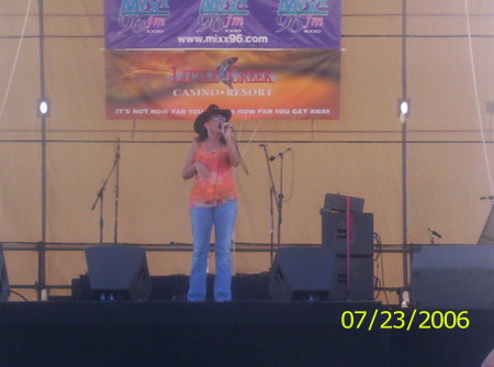 Me singin' at Lakefair!