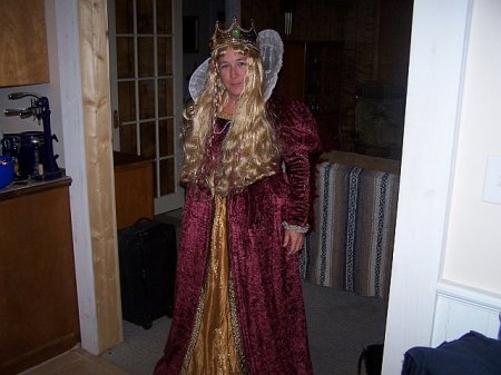 The Queen Beotch - Halloween 2006