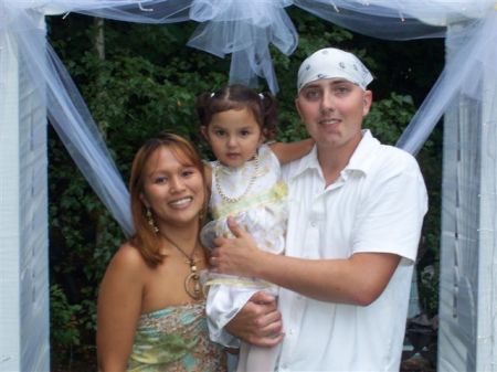 My oldest Son, Billy with his wife (Lyn), and daughter, (Nomi)