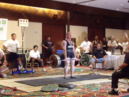 hawaii 220 state deadlift record...661 pds