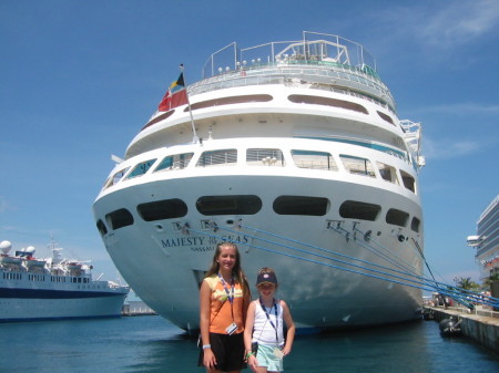 Jessie and Jenn on their 1st cruise!