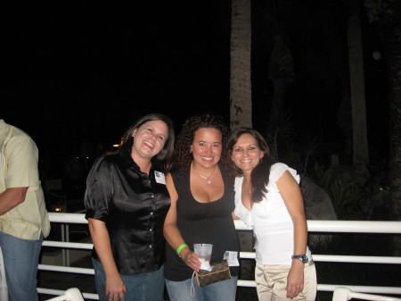 Shelly Ladd, Goldie Camano, Lisa Quirion