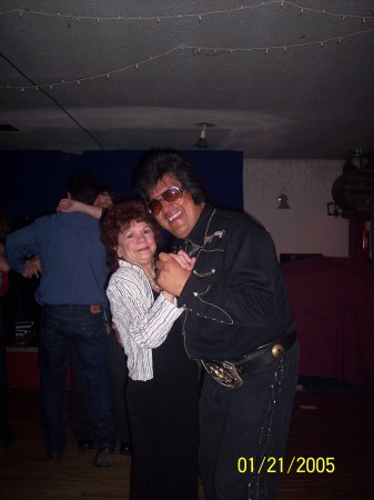 My Beautiful Mother & Elvis X-Mas Party 06