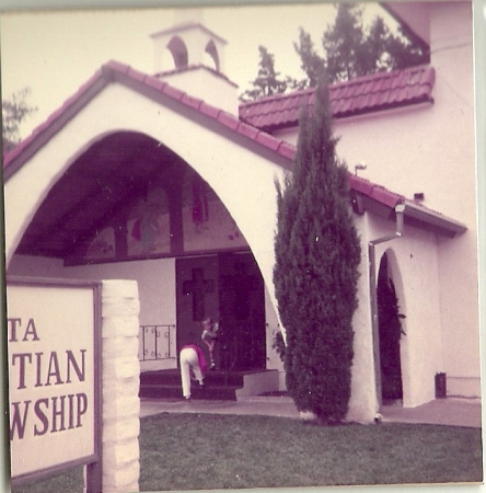 Vista Christian Fellowship entranceway