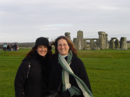 Nicole and Mom Stonehenge Dec 04